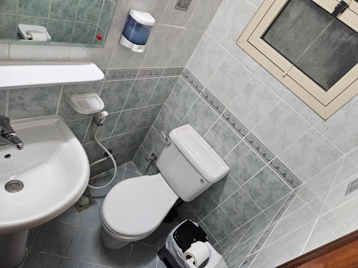 Oasis Hostel 阿布扎比 外观 照片