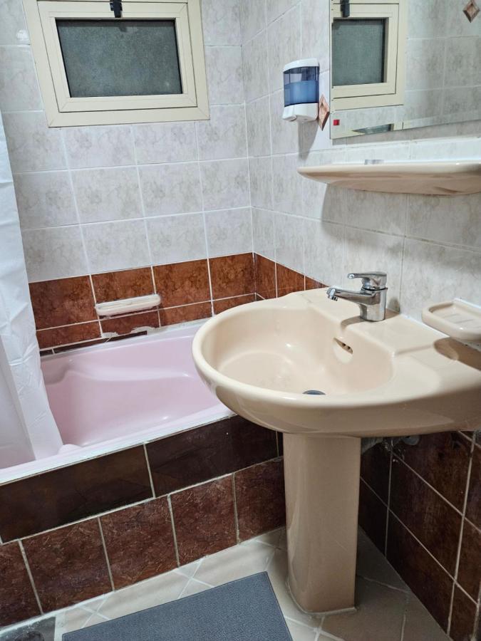 Oasis Hostel 阿布扎比 外观 照片
