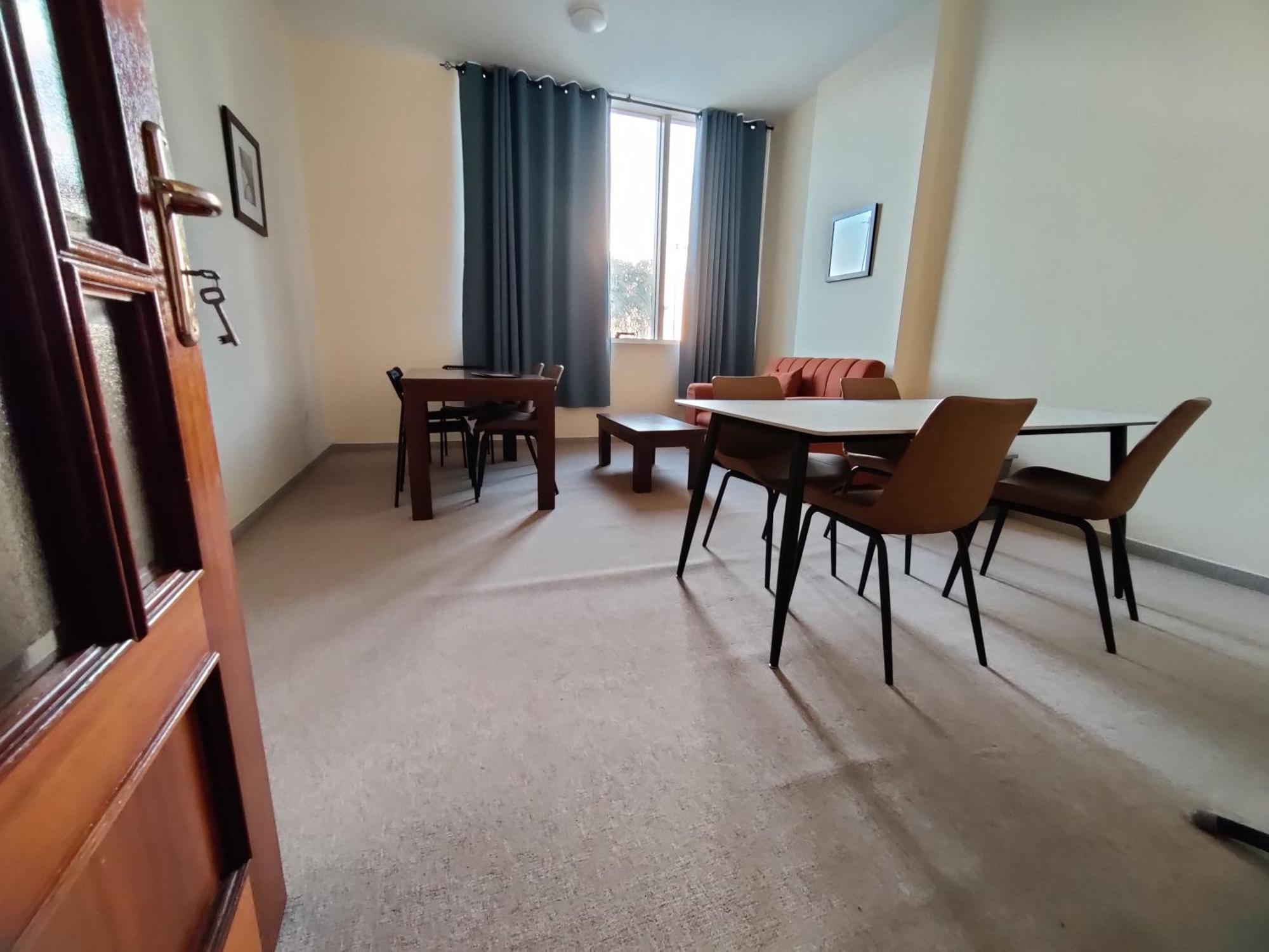 Oasis Hostel 阿布扎比 外观 照片