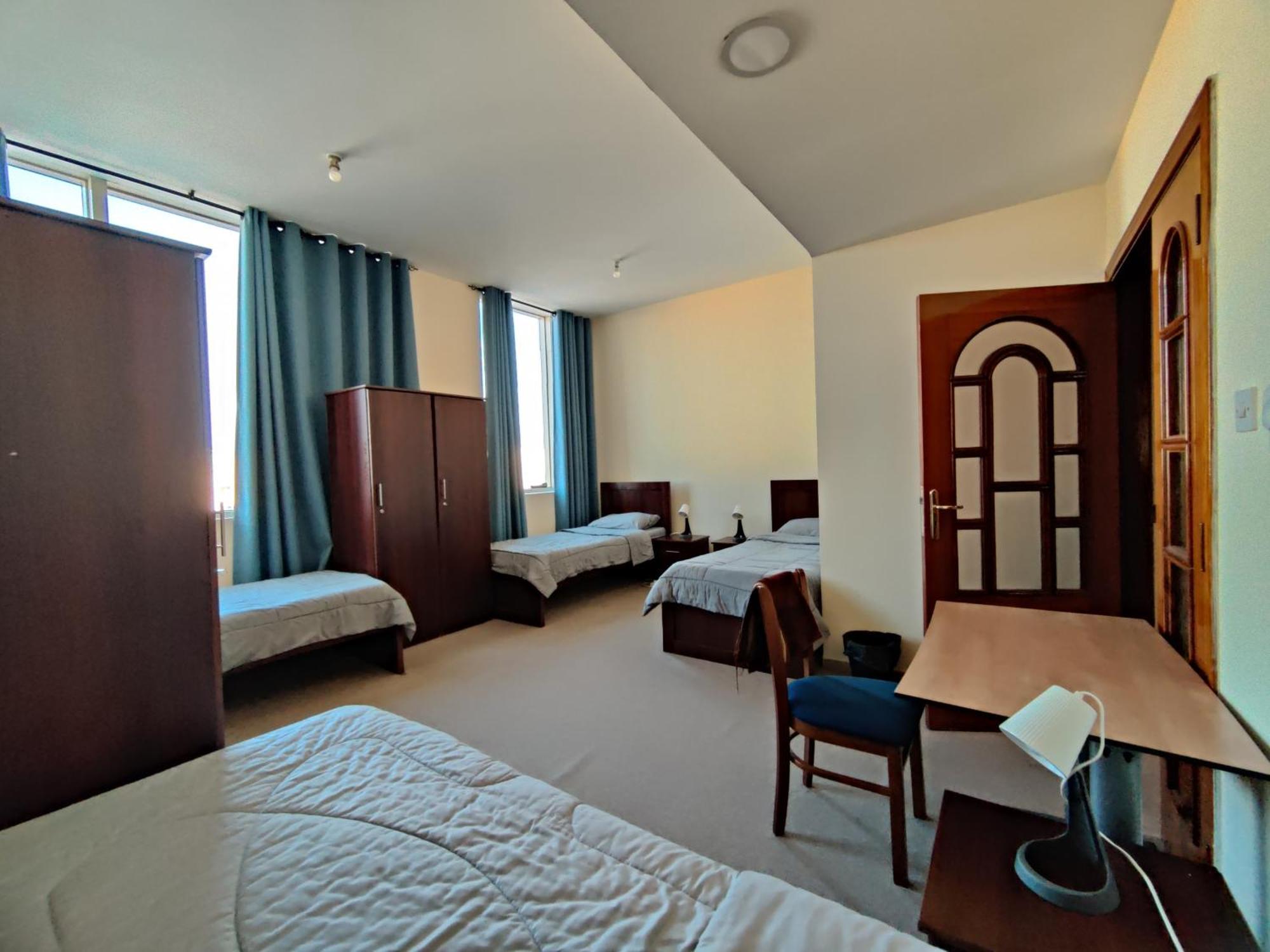 Oasis Hostel 阿布扎比 外观 照片